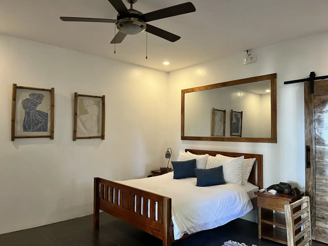 Deluxe Garden Room - More images