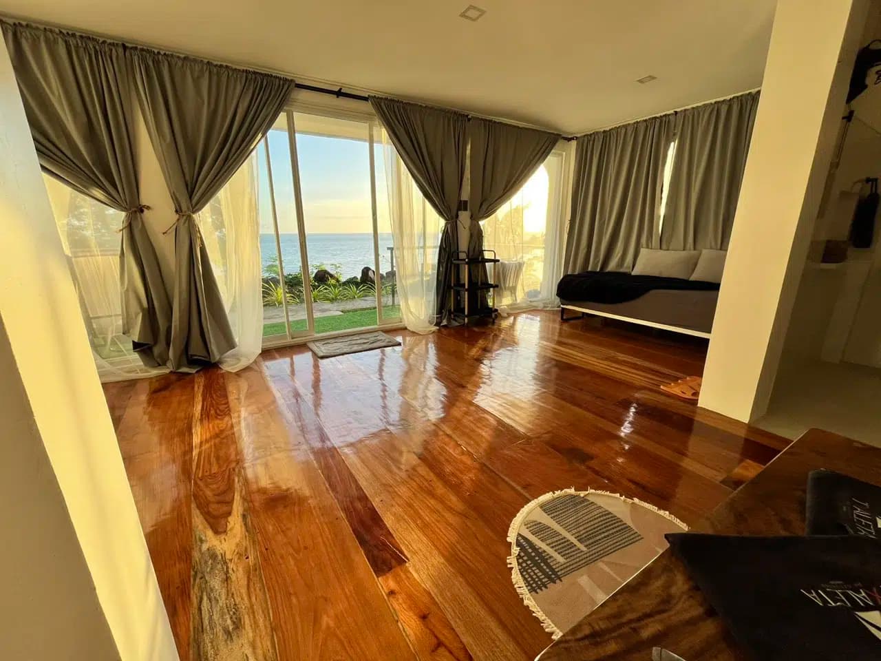 Premier Seaview Suite