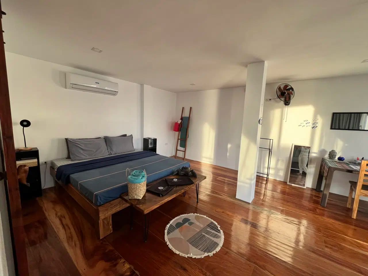 Premier Seaview Suite - Image 2